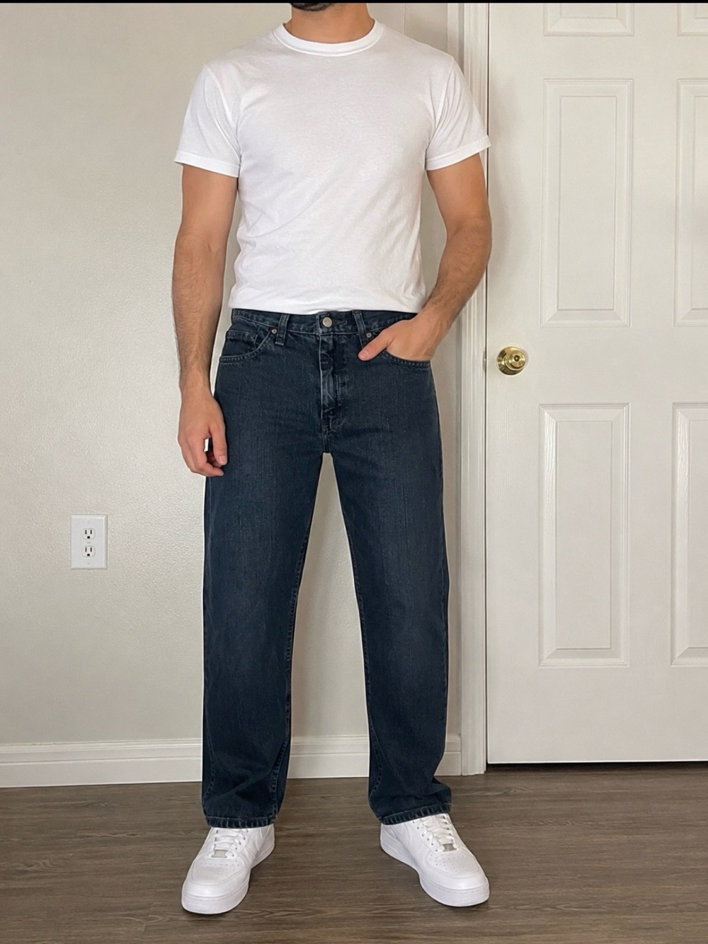 Wrangler Premium Denim Men’s Regular Straight Jeans 32x32 Dark Wash
